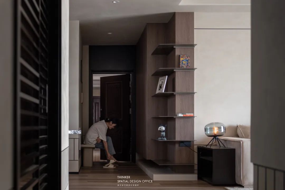 现代简约空间 · 夫妻小爱好融合的兴趣集结地丨诗享家设计-37