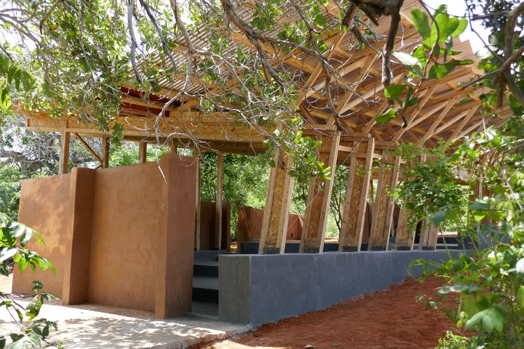 生态莫约教育中心教室与图书馆  稀缺与创意工作室-8