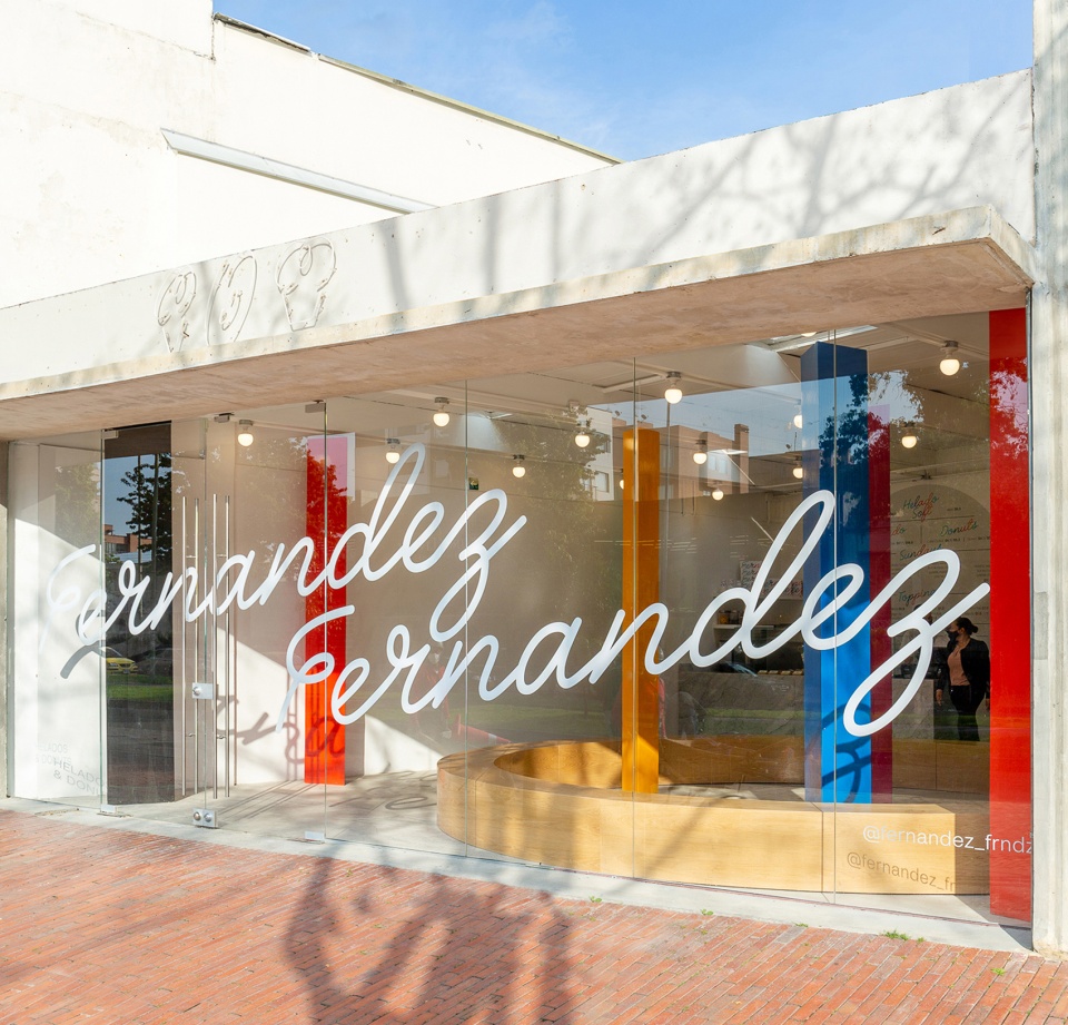 波哥大冰淇淋店设计丨Studio Cadena-37