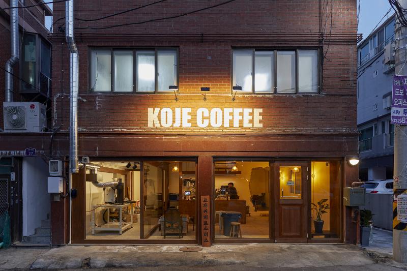 20 平米小空间，打造复古温馨咖啡馆-2