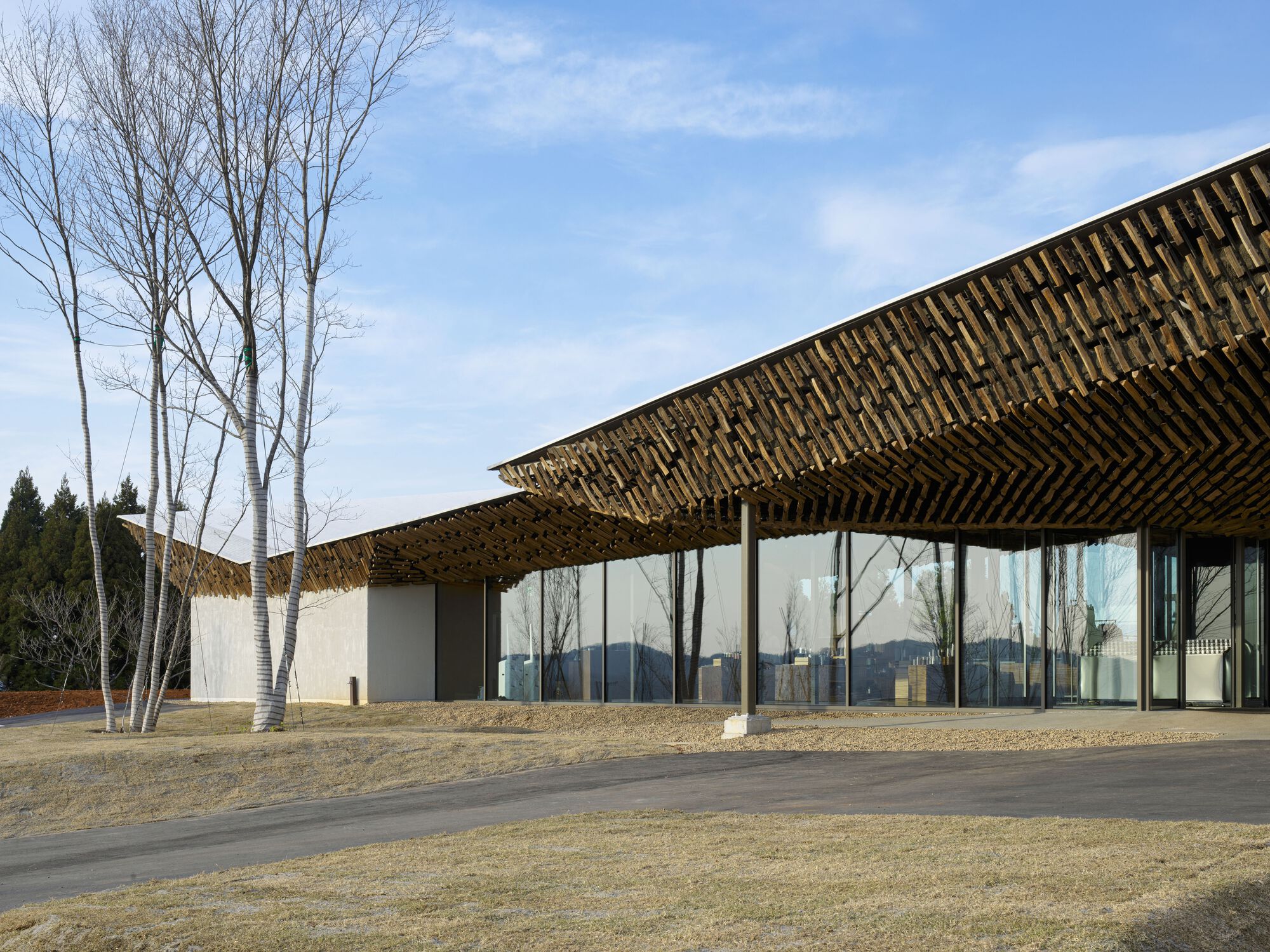 Snowpeak Field Suite 水疗中心总部丨日本丨Kengo Kuma & Associates-3