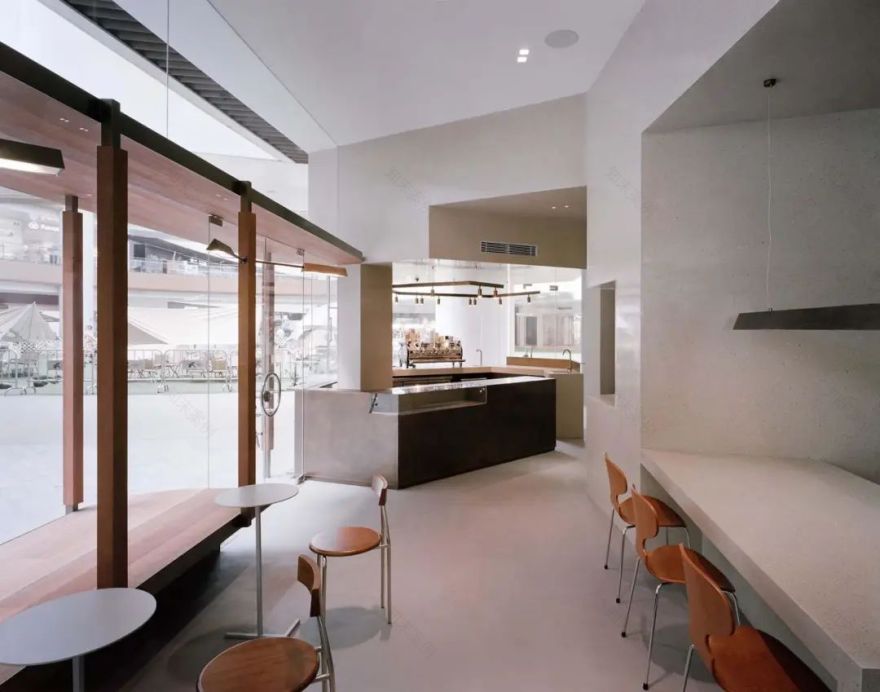 泊于人流中的“船”·The Ninth Coffee 上海首店丨中国上海丨方书君工作室-45