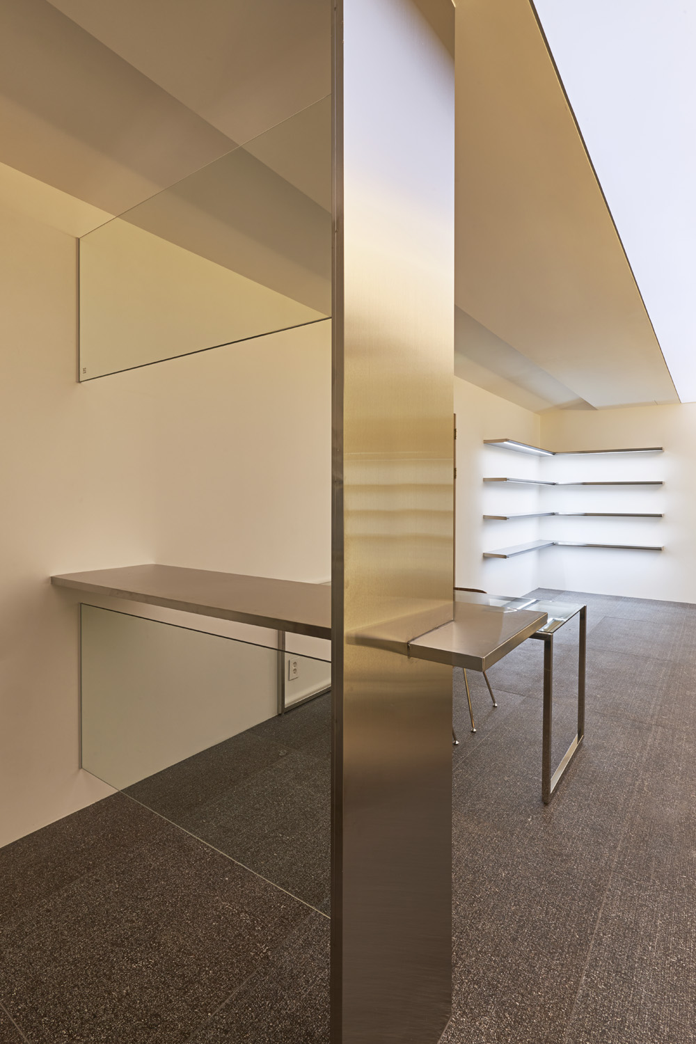 高级健康食品商店 PHC | 照明赋予的 12 级精致空间-16