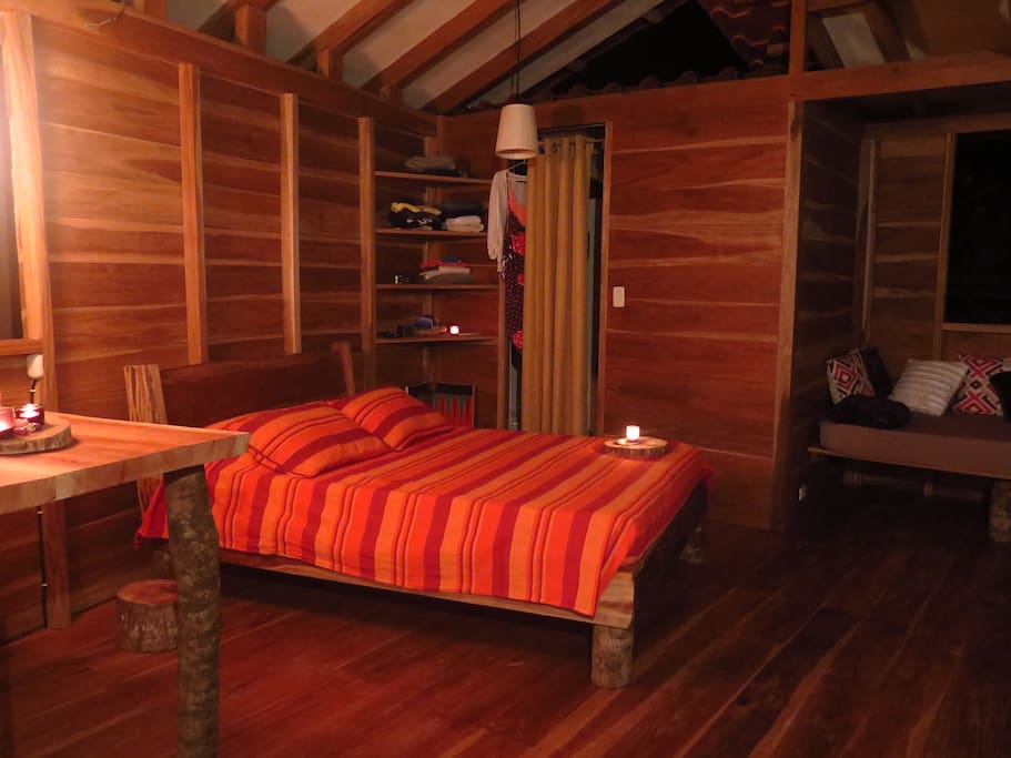 简易风格高脚木屋设计-18