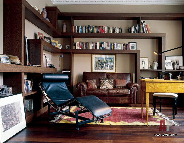 现代白色调带折衷元素的男士公寓室内设计丨安娜·帕夫洛娃-17