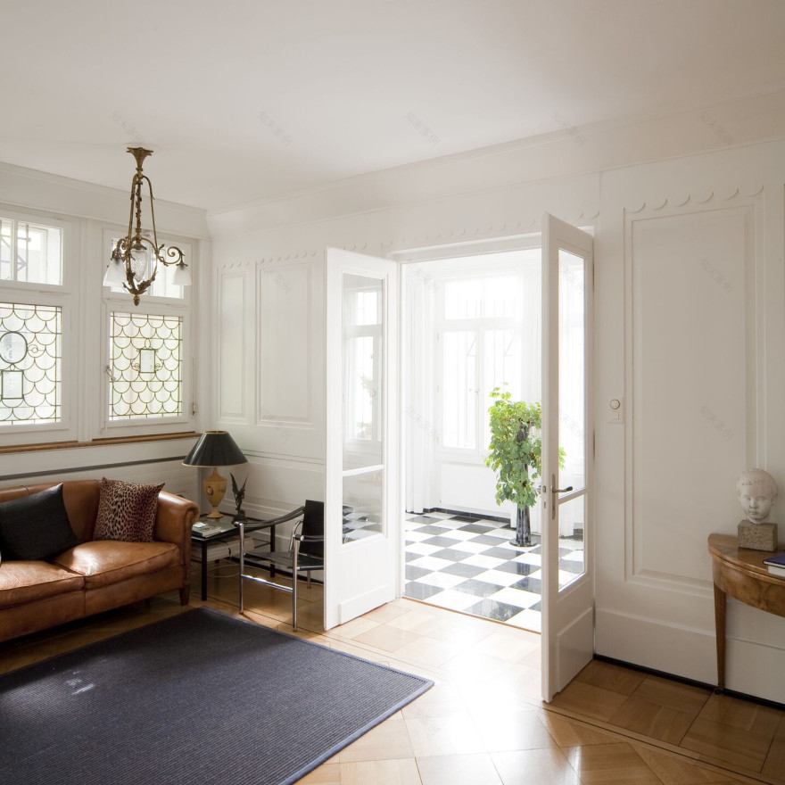 瑞士比尔别墅的现代改造-14