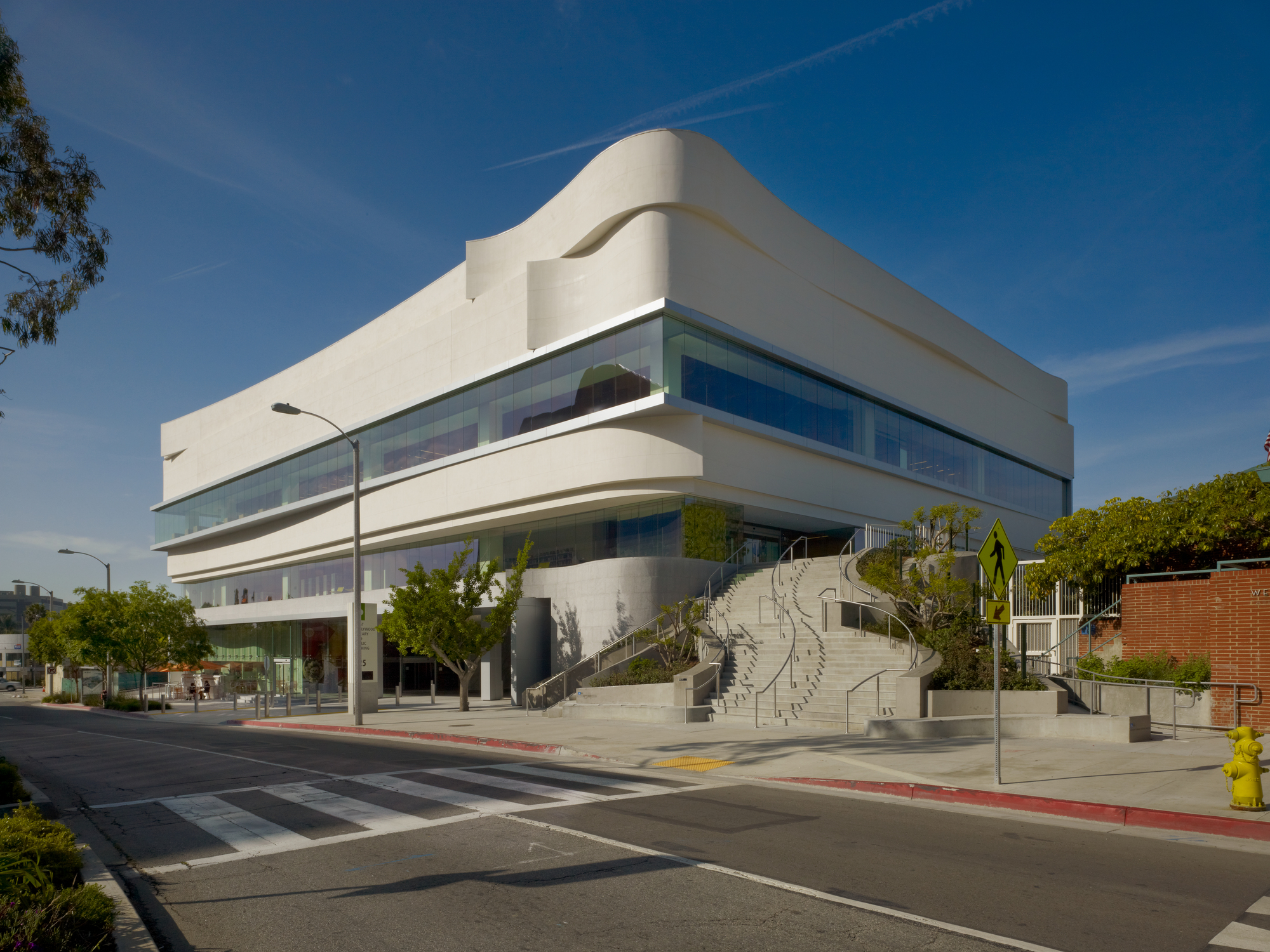 West Hollywood 图书馆-27