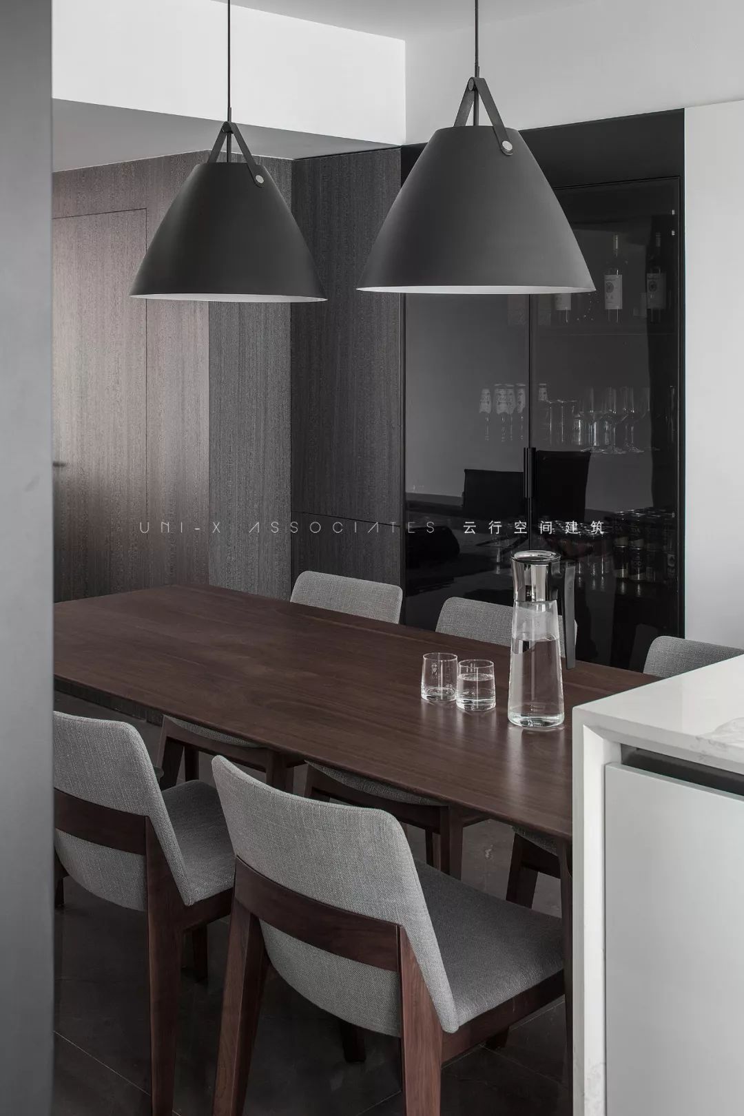 灰阶 | 简约不简单，探索家居空间的深度美学-51