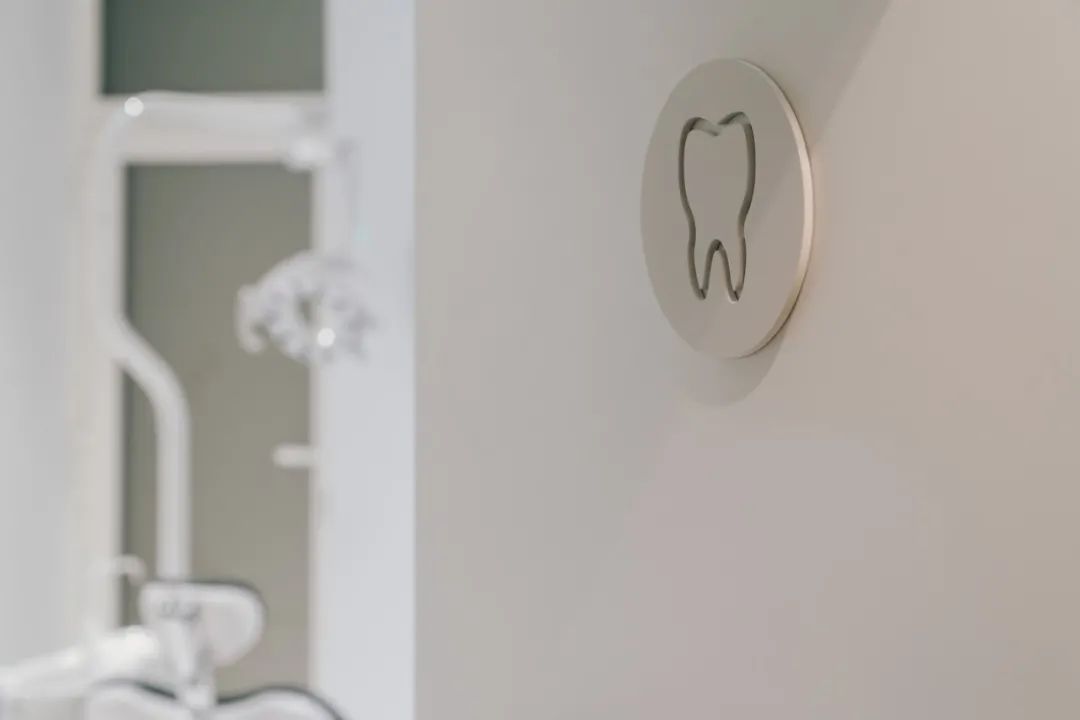 牙医诊所设计之美 · 阳光与曲线的交织-52