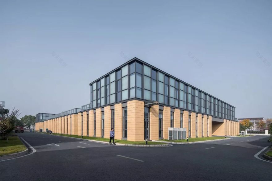 新苏集团研发中心——自然与人工的和谐共生-4