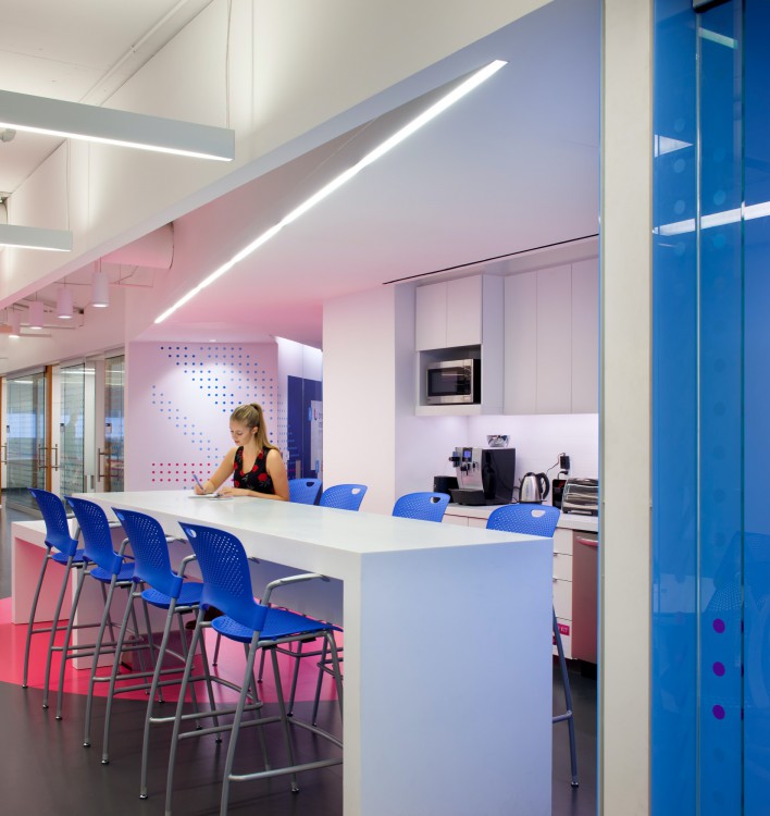 多伦多都市大学布鲁克菲尔德创新与创业研究所及iBoost室内装修丨加拿大多伦多丨Gow Hastings Architects-4