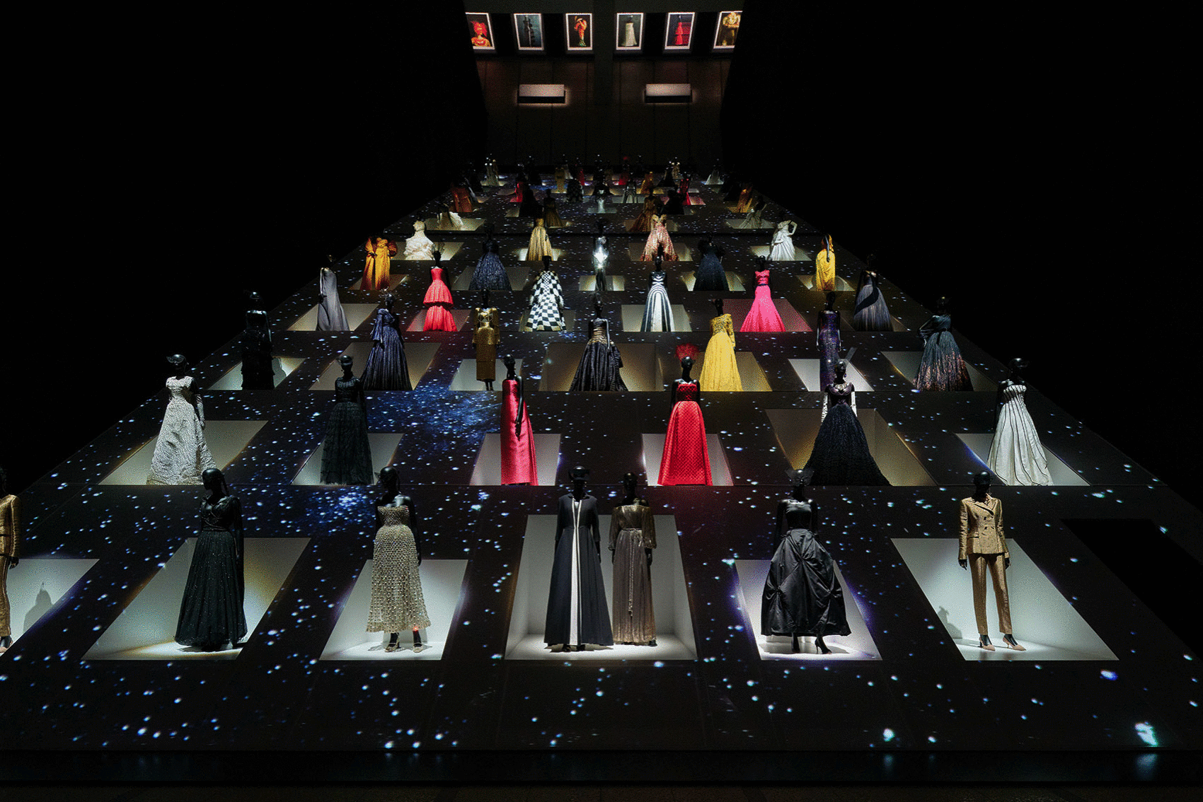 《克里斯汀·迪奥:梦之设计师》展览丨日本东京丨OMA+Shohei Shigematsu-62