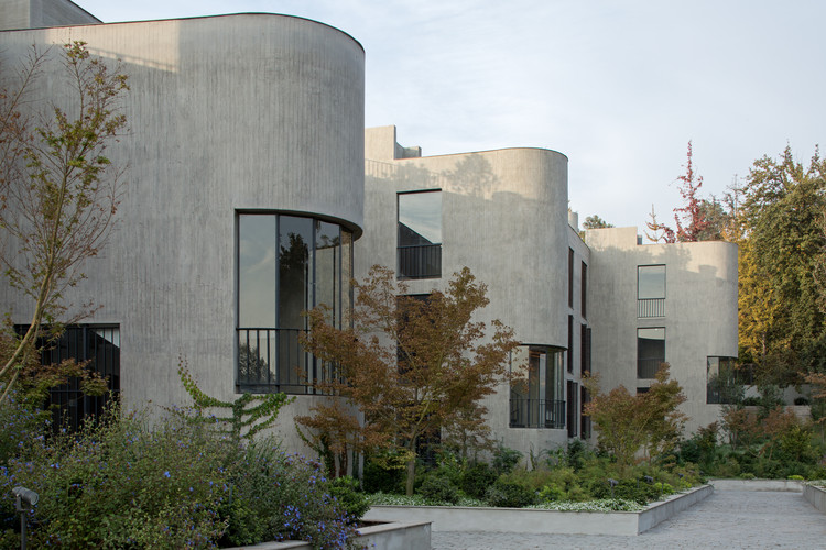 安第斯山脚下的混凝土庄园-4