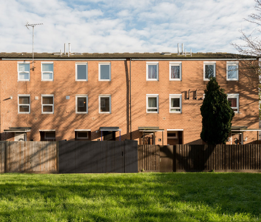 伦敦北部 70 年代议会房翻新成明亮现代住宅-28