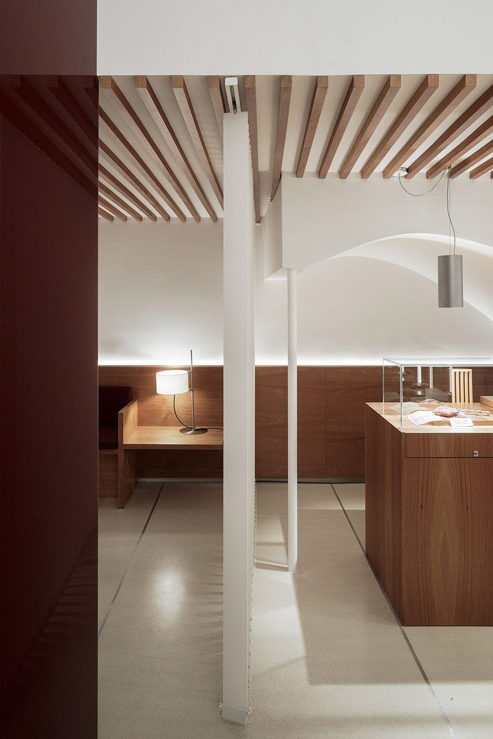 西班牙 J.Prats 珠宝店,历史传承与现代设计交融-17