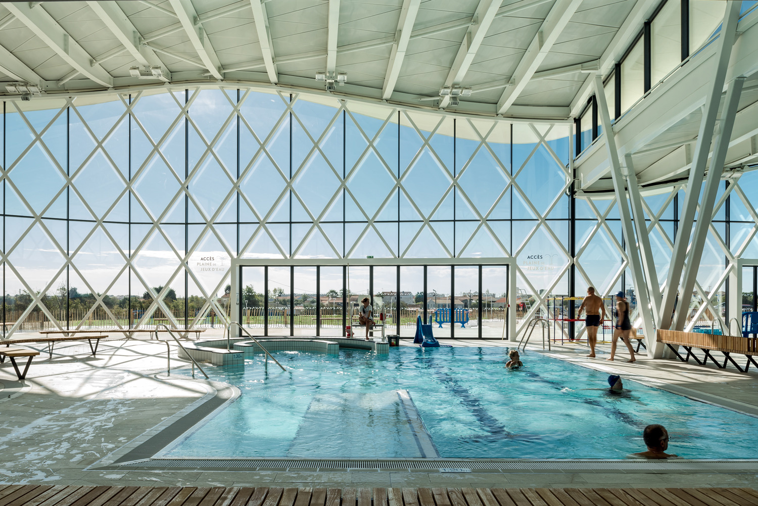 体育馆丨MultiplexeAquatique-62