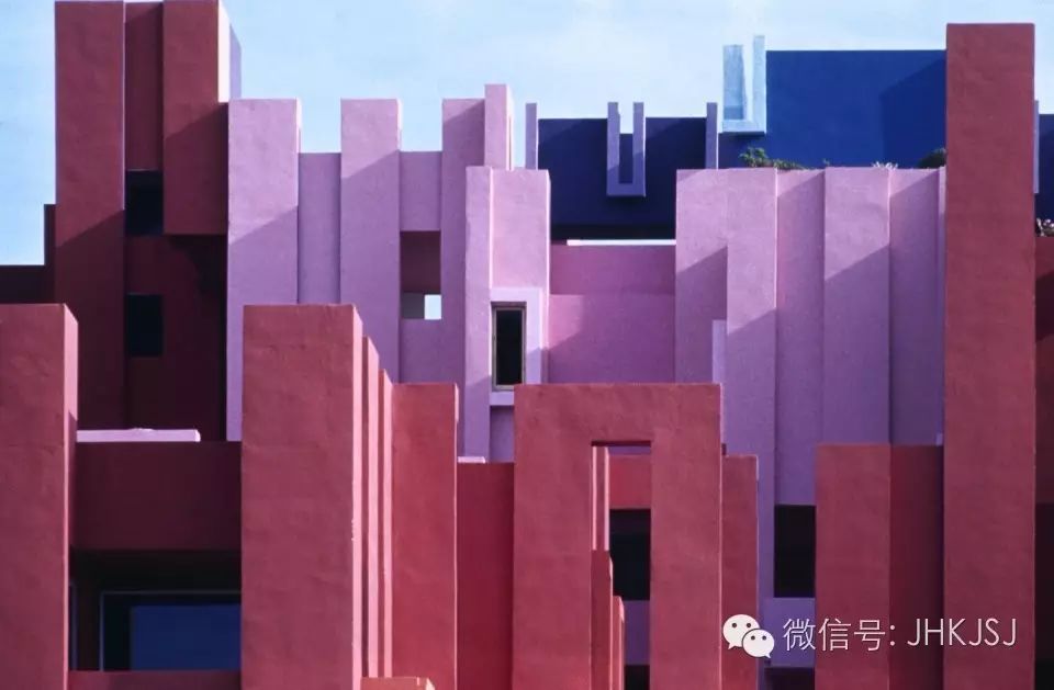 好魔幻！红蓝协奏曲——西班牙公寓设计-35