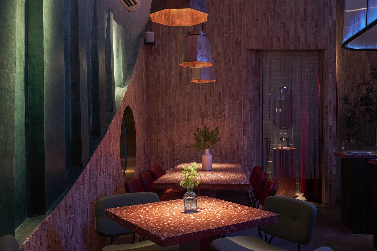 Okkio Cafe设计丨越南胡志明市丨Red5studio-54