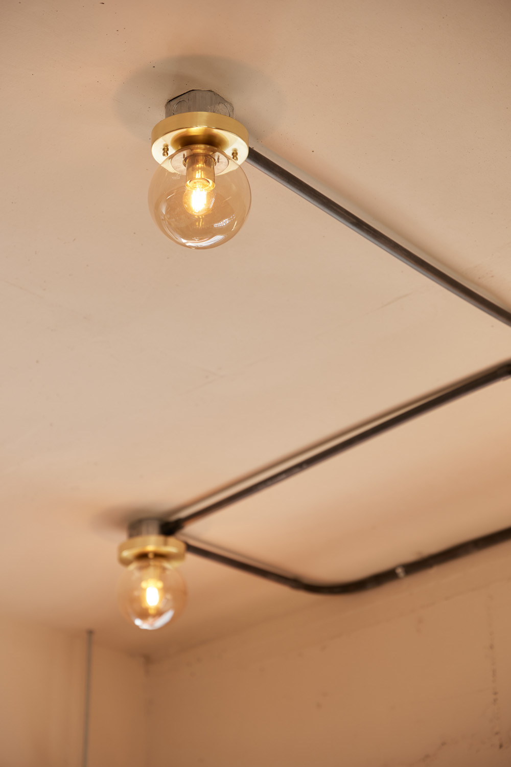 13 坪欧式风咖啡厅，白色&木质调氛围营造-13