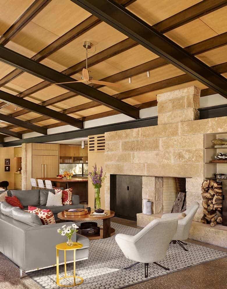 Texas Hill Country ranch home offers a water's edge retreat - One Kindesign-2