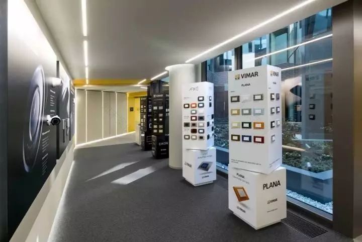 【59期】11月28最新精品零售空间设计-23