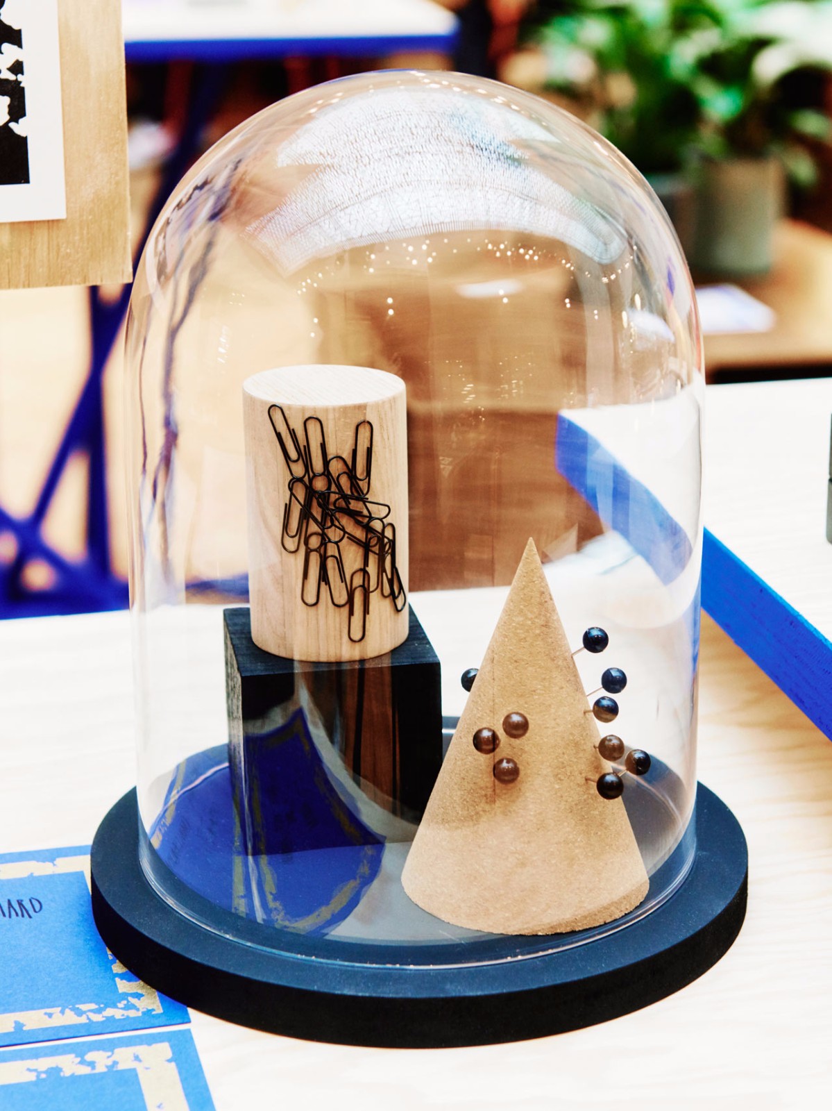 WeWork 办公室：老建筑内的华丽空间-7