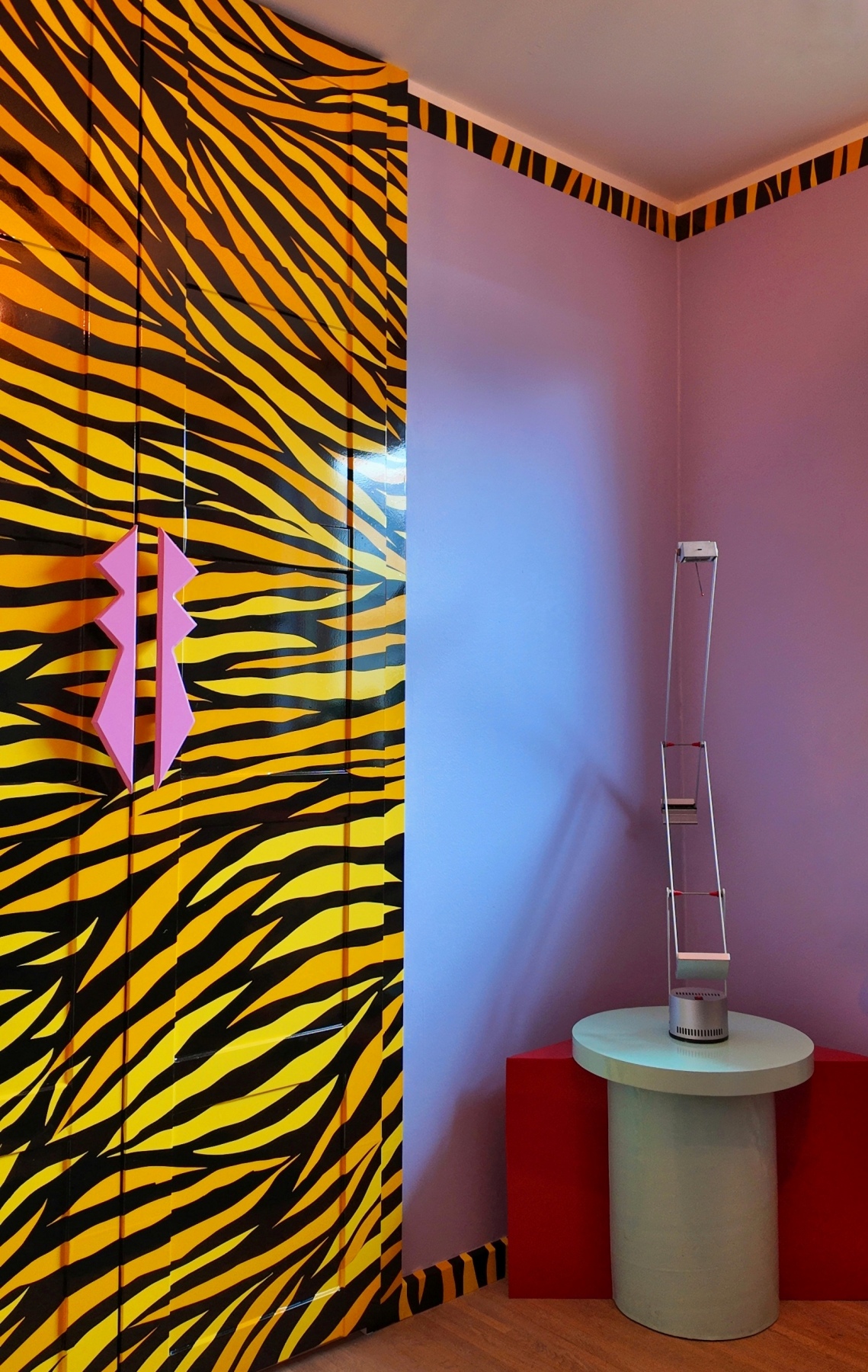 丹麦艺术家色彩公寓室内设计丨丹麦哥本哈根丨雅各布·米兹拉希（Jakob Mizrahi）-26