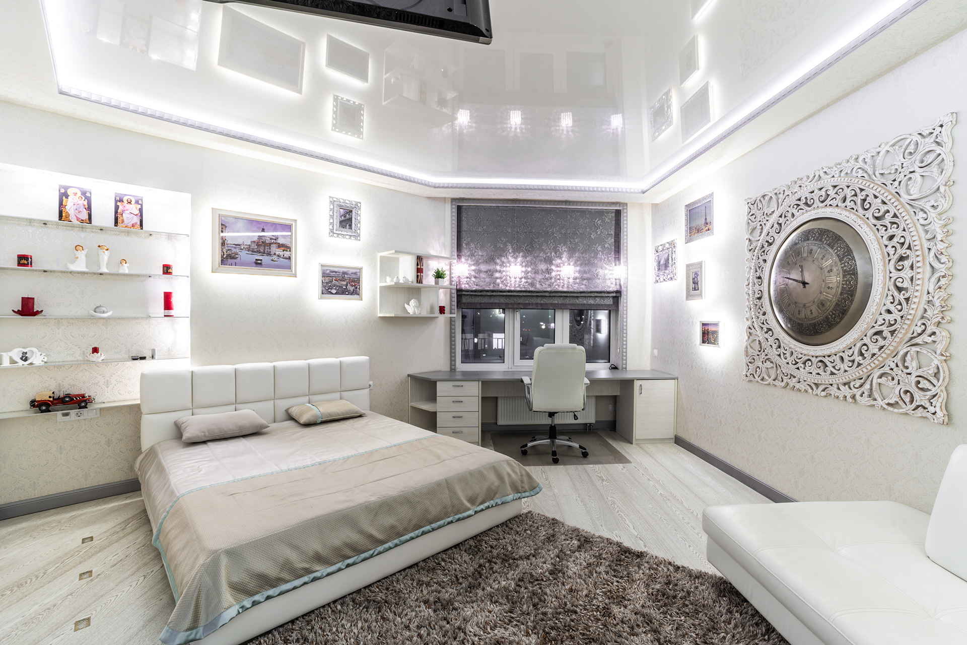 Novopechersʹki Lypky, Kyiv, 2020-8