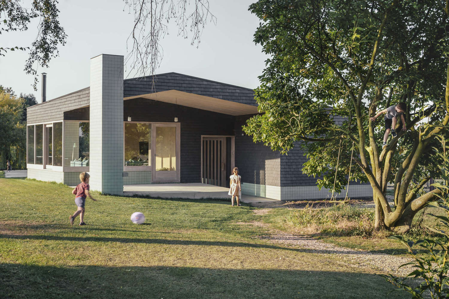 比利时丘陵景观中的 CLT 度假小屋-13