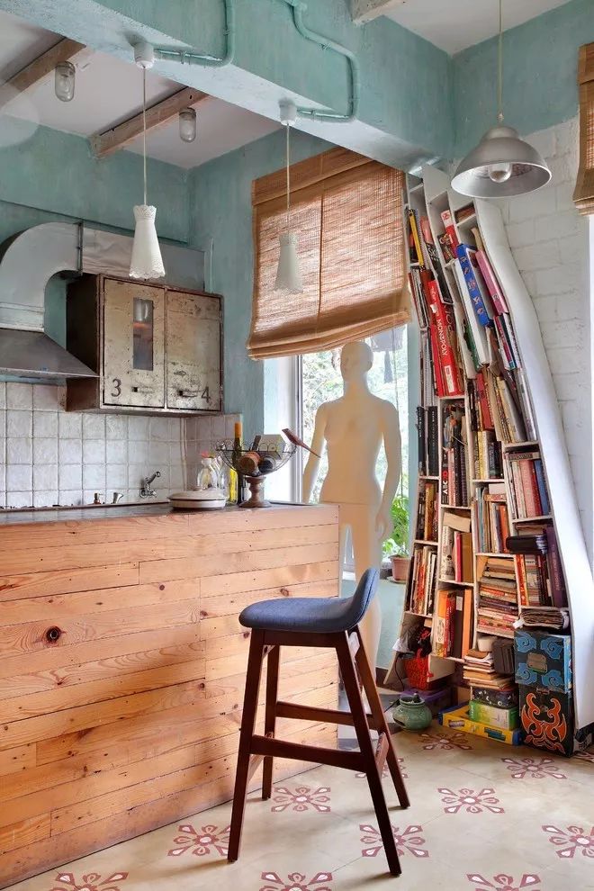 印度女权主义者 Sapna Bhavnani 的 51㎡猫房 | 音乐、阳光与复古的完美结合-112