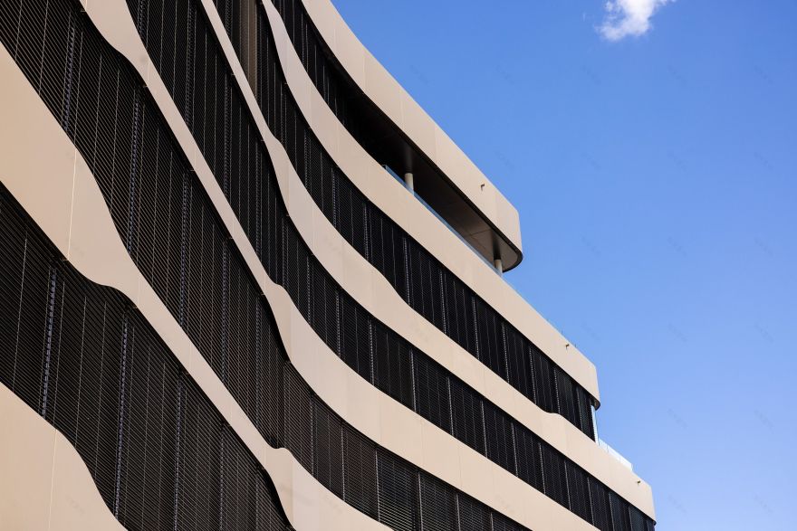 丹麦菲德烈西亚斯轮船公司总部(注:DFDS一般指丹麦菲德烈西亚斯轮船公司,若DFDS有其他确切所指,需根据实际情况调整) 丨DenmarkCopenhagen丨未明确提及,推测为PLH-17