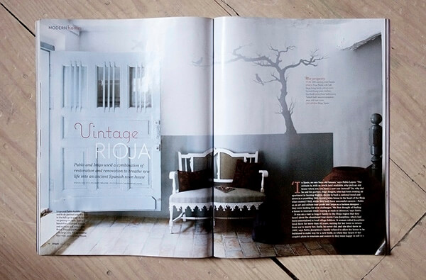 卡萨·约瑟芬别墅

注：La casa在西班牙语里有房子、别墅等意思，这里结合后面的名字推测是别墅名，直接音译Casa Josephine为卡萨·约瑟芬  丨西班牙-29