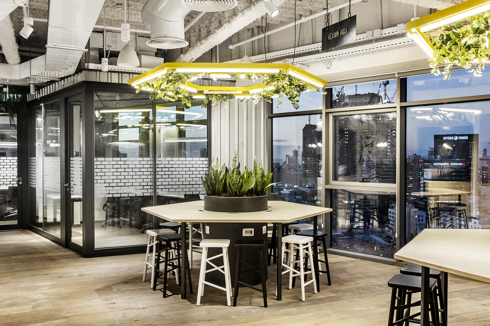 以色列Brain Embassy共享办公空间-56