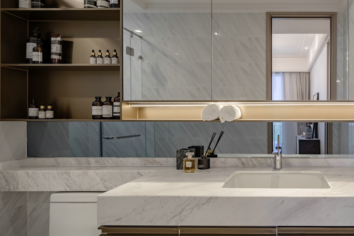 烟台新城明昱锦园143户型样板间-44