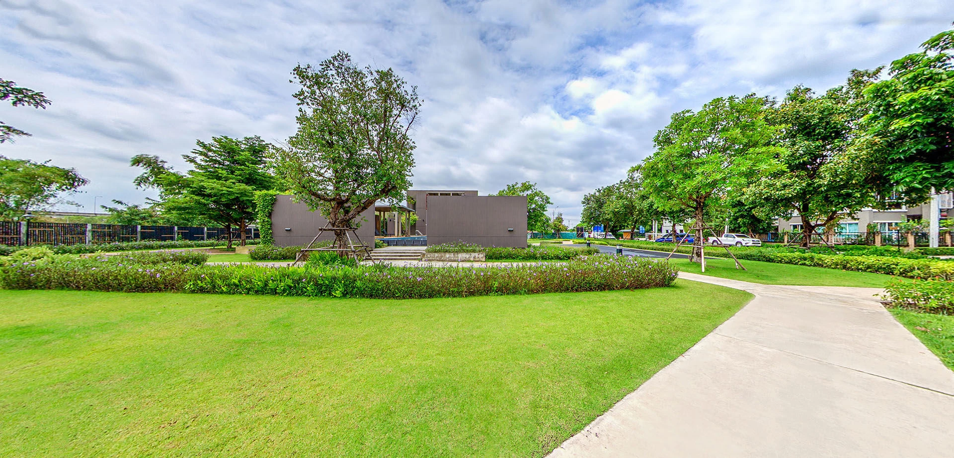 普拉萨房地产公司的喜悦@场景-27