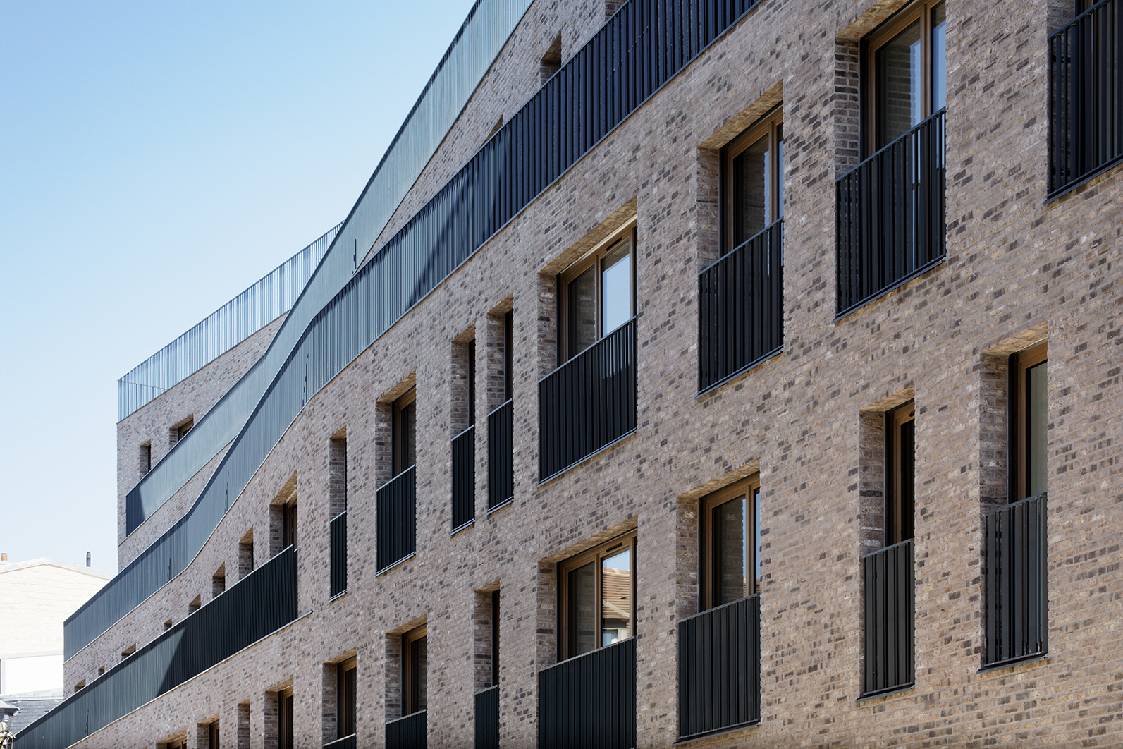 Logements et commerces, rue Gabriel Péri-2