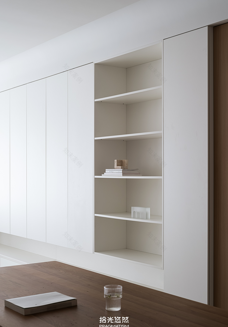 富有灵魂的纯白居所-15