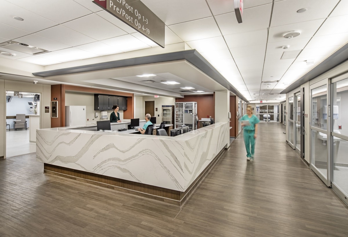 内布拉斯加州医学中心心导管实验室翻新-6