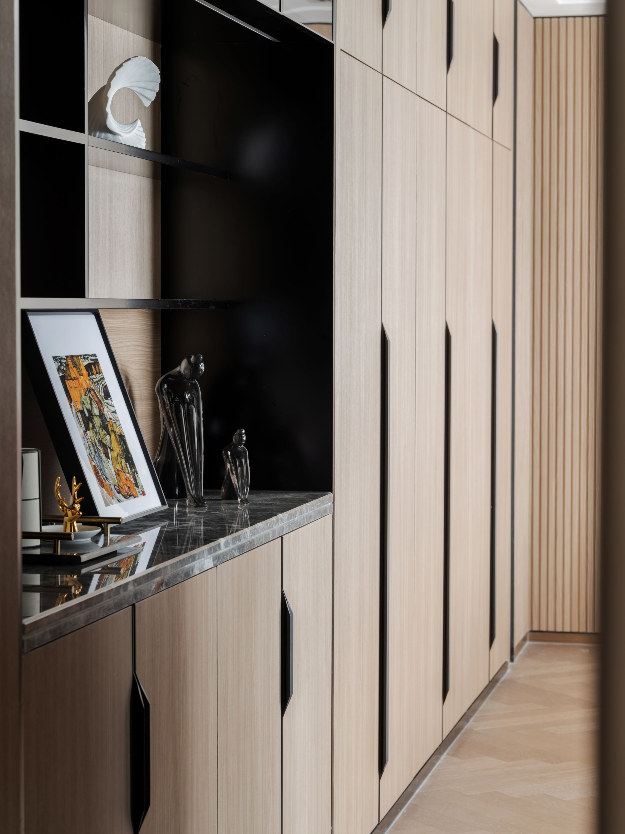 初一 | 190m2精装改造，不必大拆大改，也能打造现代感满满舒适居所-16