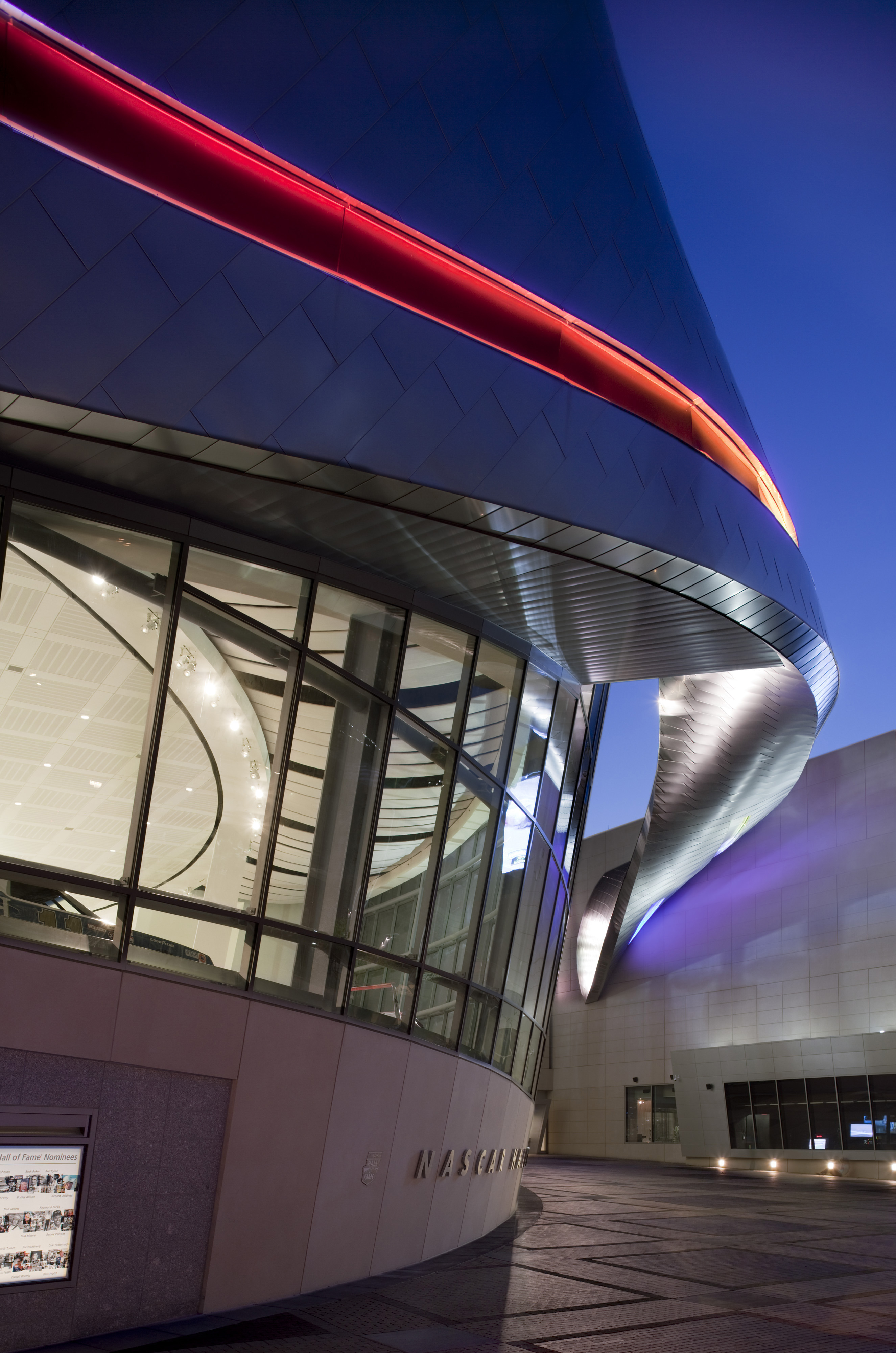 NASCAR 名人堂的曲线魅力-14