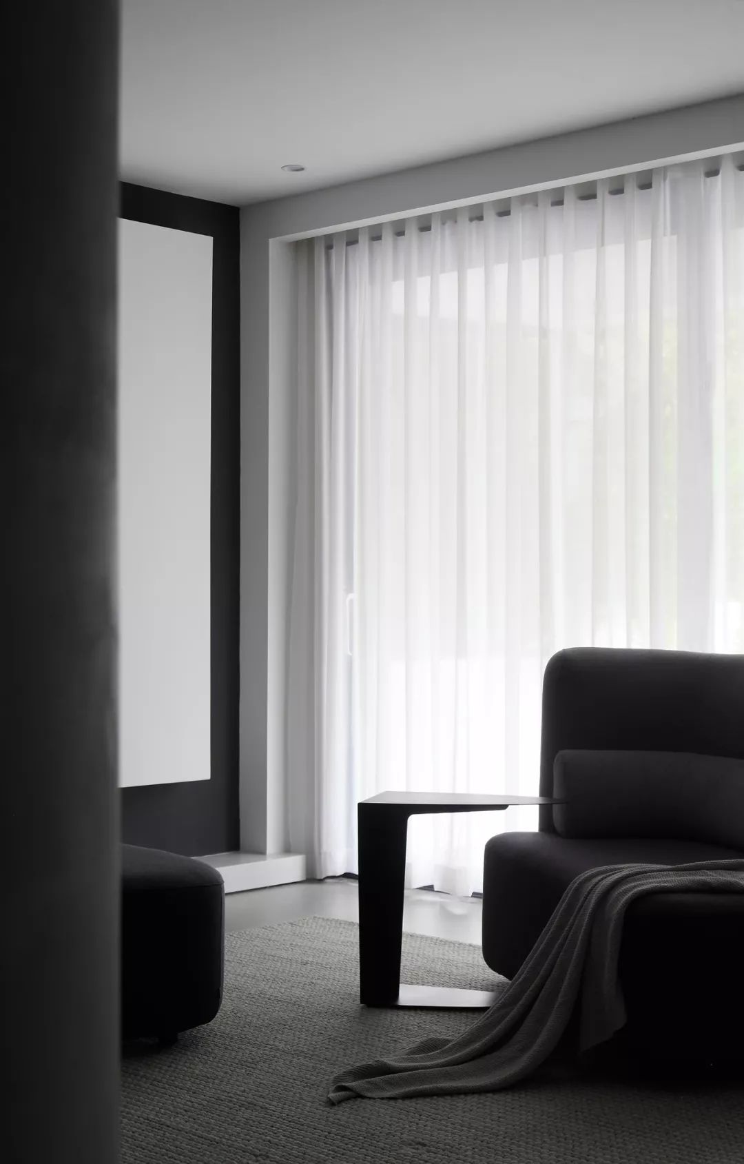 南京 220m²极简别墅 | 旧屋新生,自然光影与空间对话-6