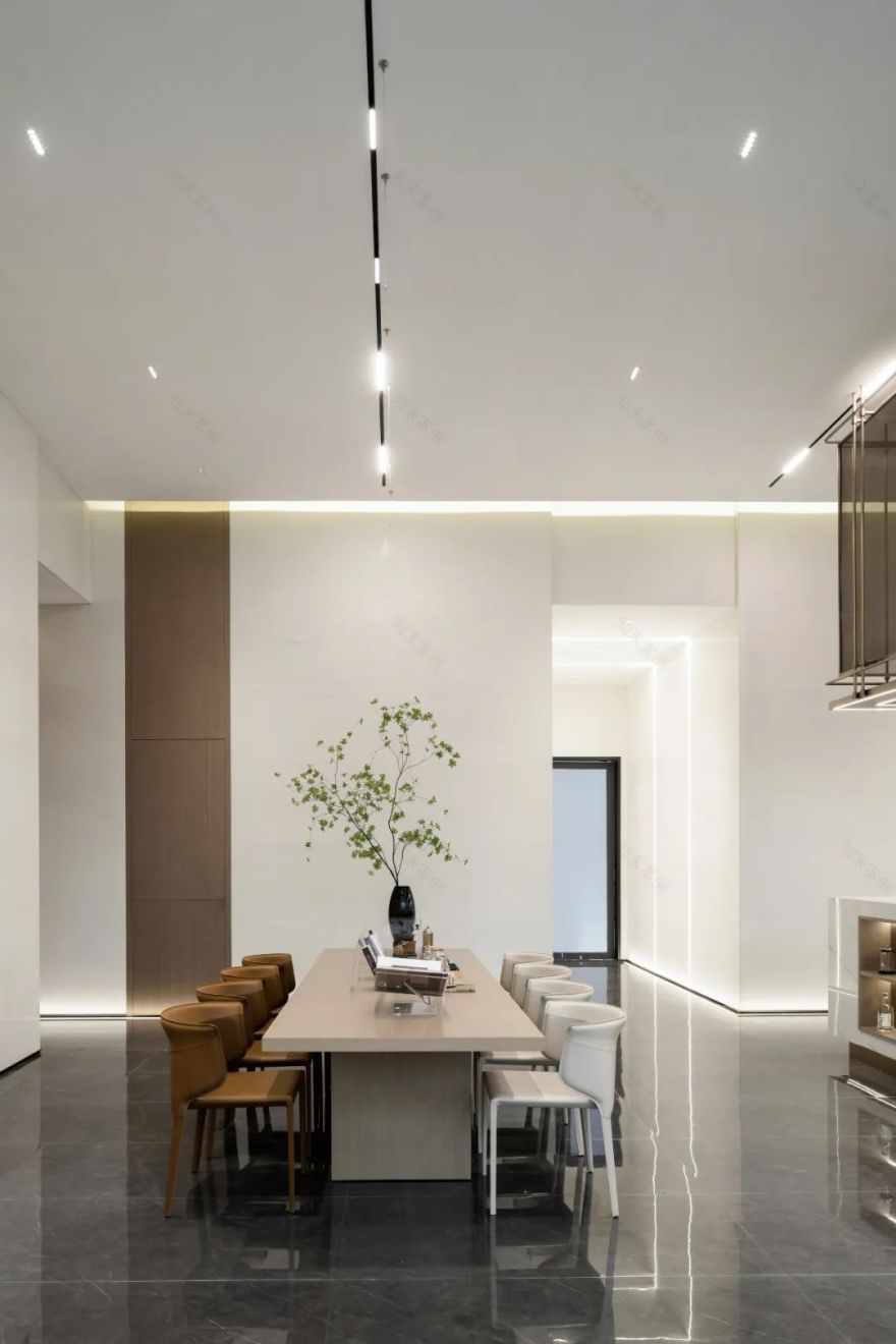 高铁时代销售中心丨中国重庆丨元禾大千-19