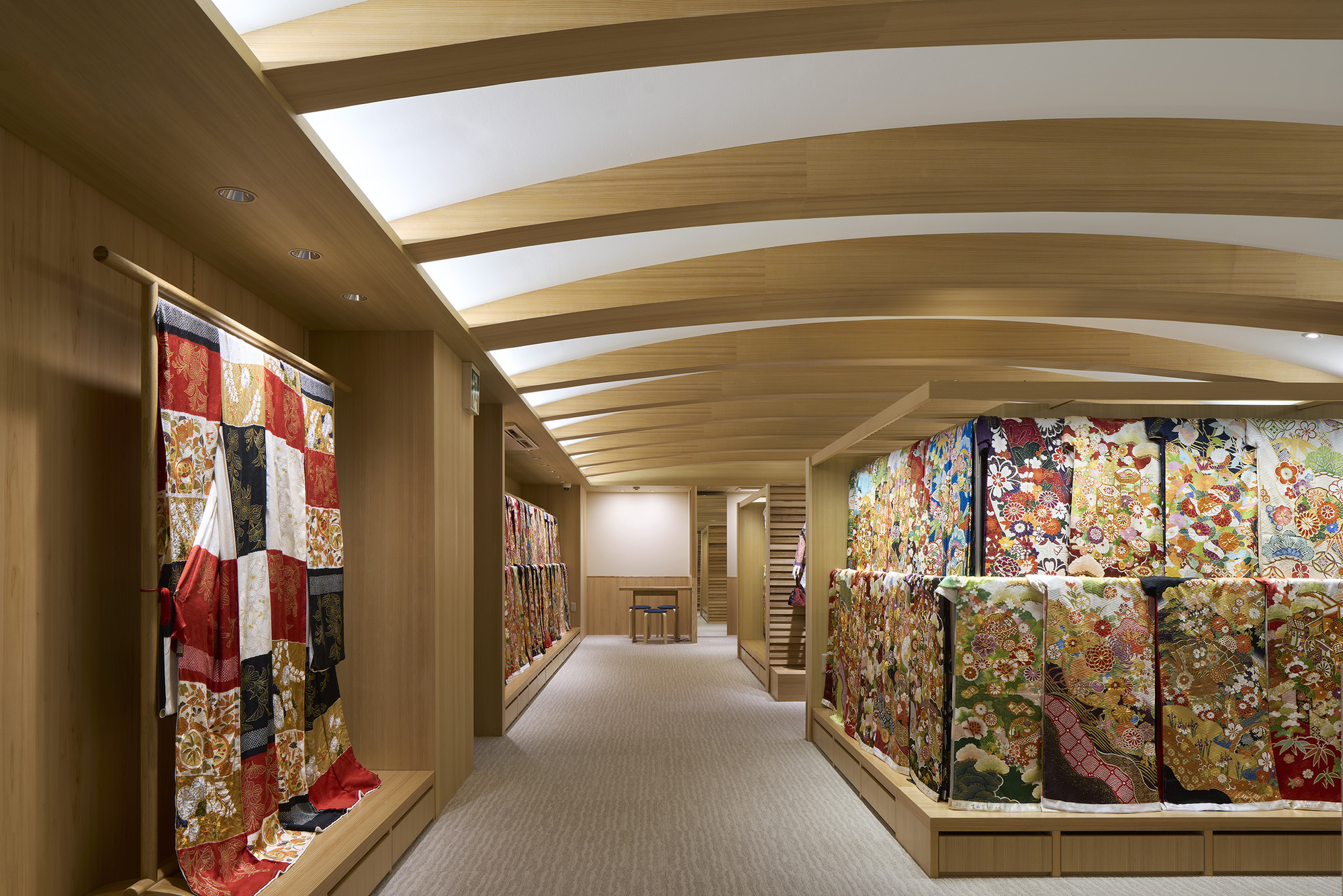 真月和服丨日本丨Tsutsumi & Associates-3