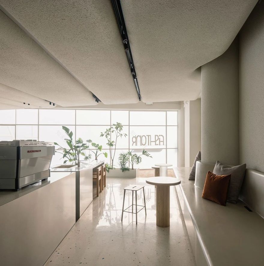 鱼缸咖啡丨中国南京丨Office AIO-34