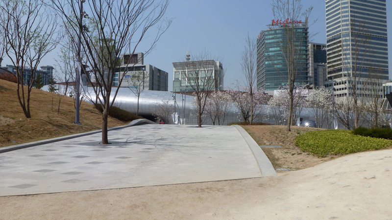 Dongdaemun Design Plaza（东大门设计广场）丨韩国首尔丨Zaha Hadid Architects（扎哈·哈迪德建筑师事务所）-1