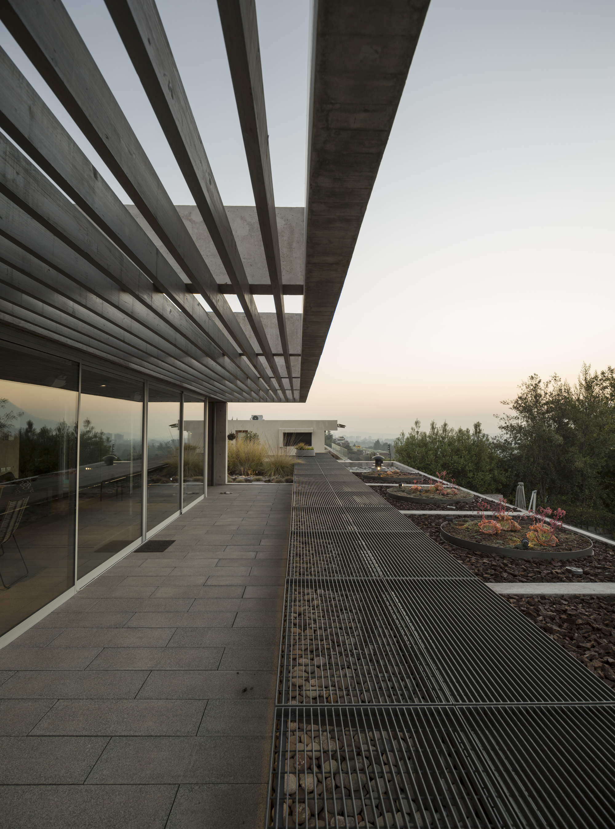 安第斯山脚下的环保别墅设计-18