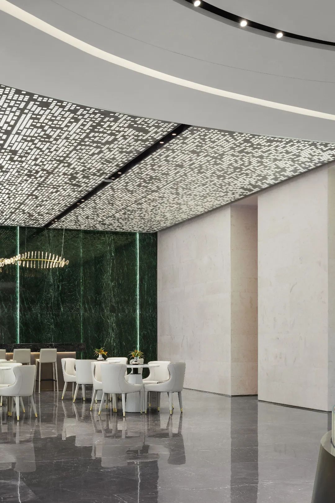 首发｜涵冰：无际，那是宛如瑰宝的海面｜中梁首府-32