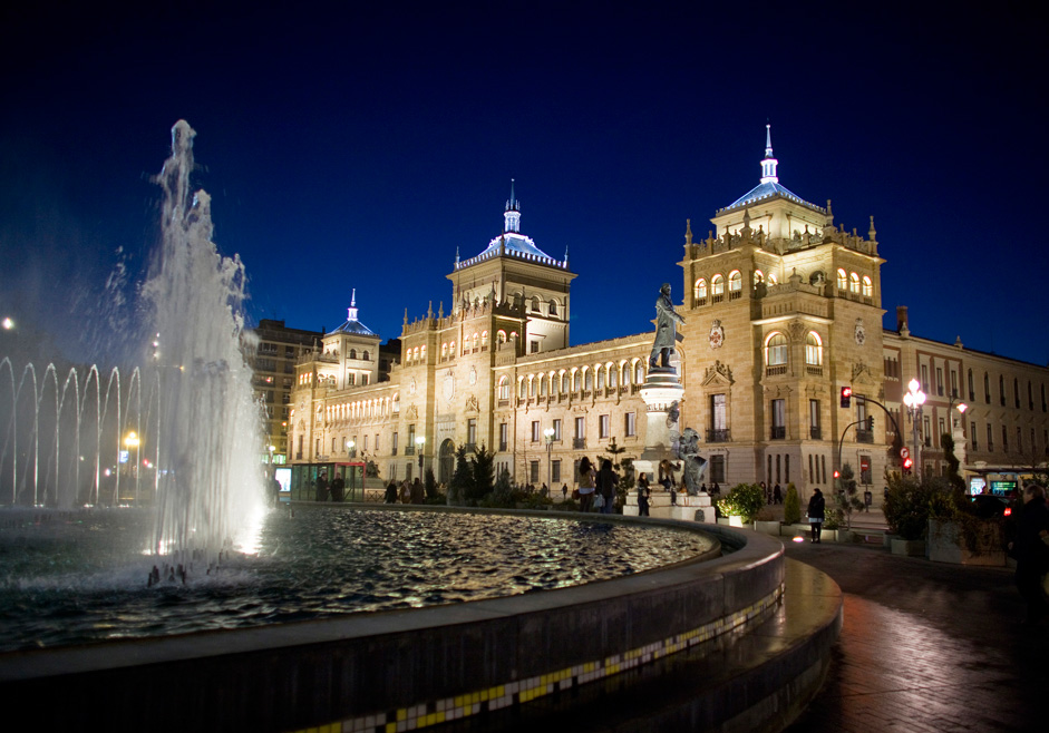 西班牙巴利亚多利德“光之河”照明项目-12