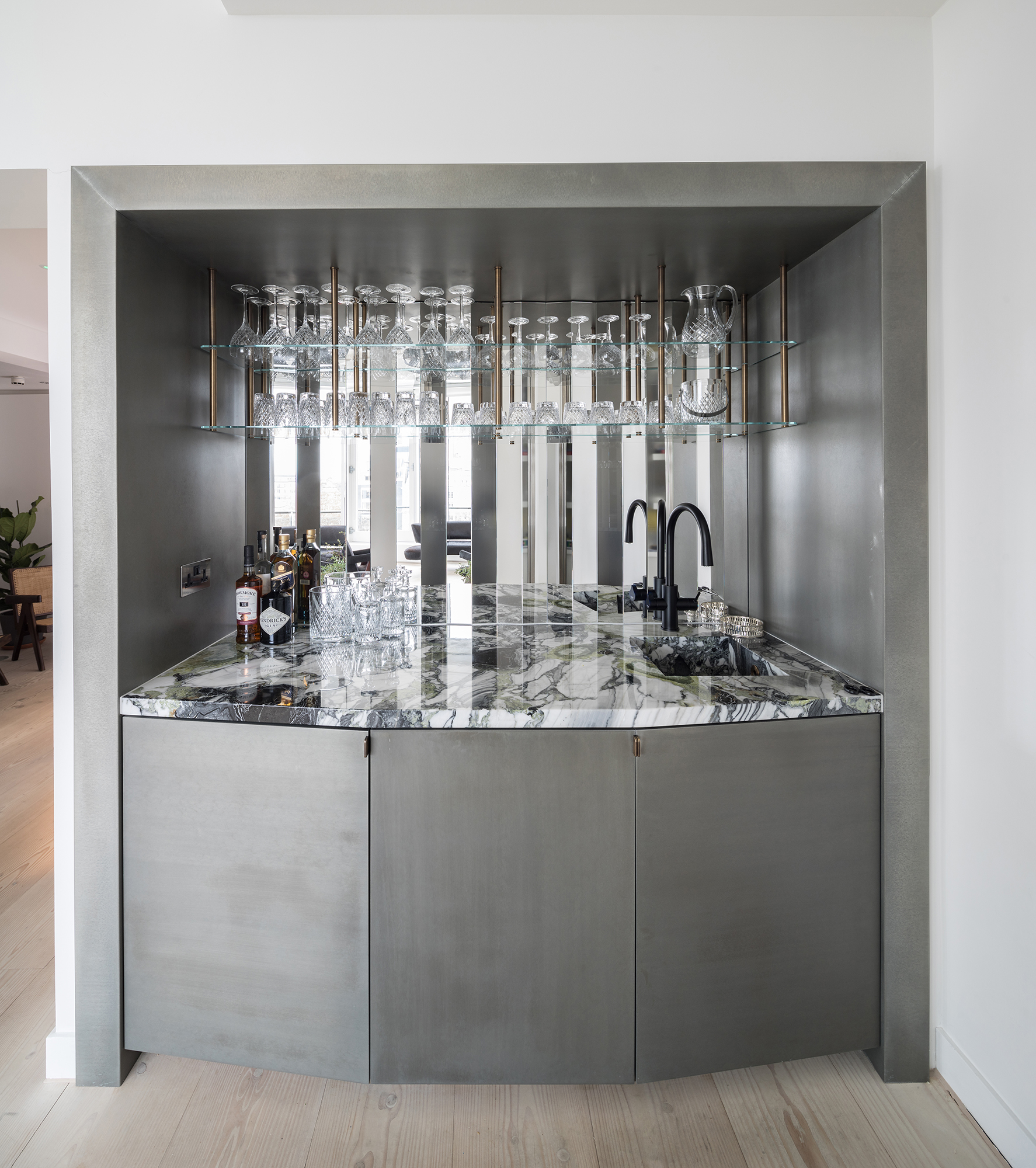 玻璃盒画廊 · DH Liberty-19