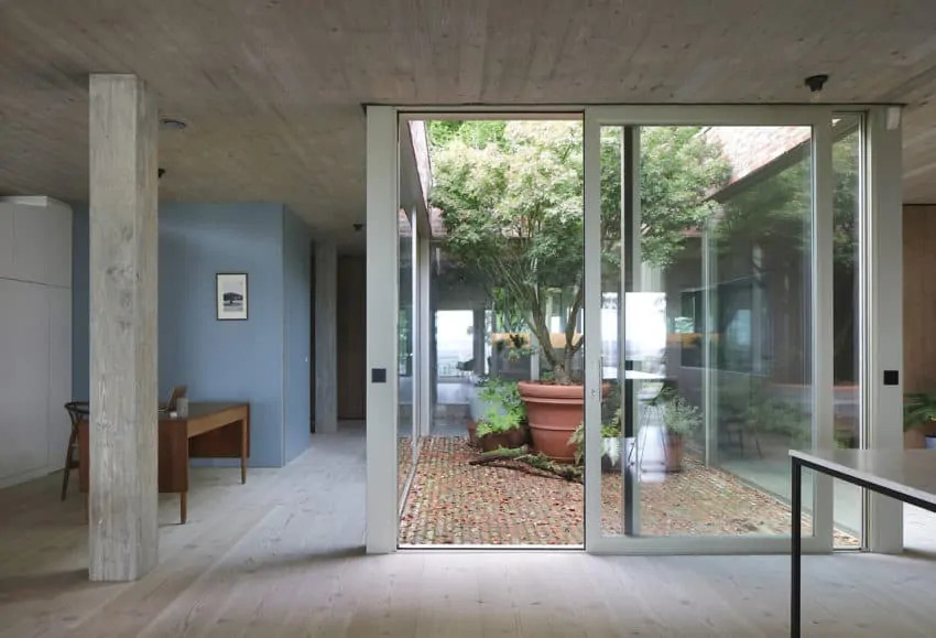 MojStan·net · 隐形的绿色屋顶房屋丨Okami Architects-11